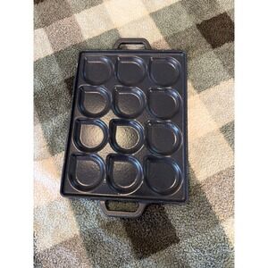 Zakarian Nonstick Cast Iron 12 Well Teardrop Egg and Pancake Pan Dark Gray